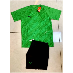 Tenue de sport Puma - Manches courtes vert/noir - col rond - Maillot et short