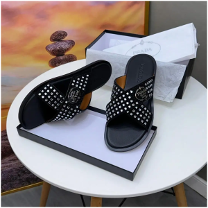 Babouches noir/blanc P39 à 46