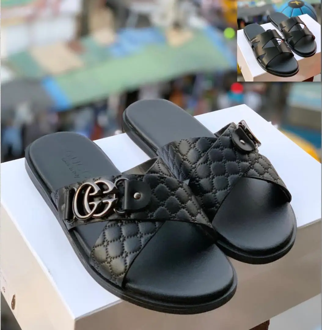 Babouches noire GG P39 à 46