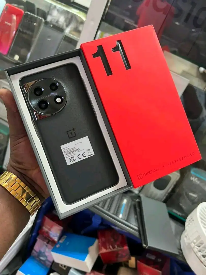 ONEPLUS 11 - 2SIMS - 256G HDD - 16G RAM – Image 2