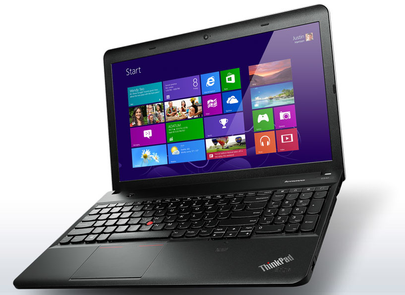 Lenovo ThinkPad E540 reconditionné vu de face, design professionnel noir