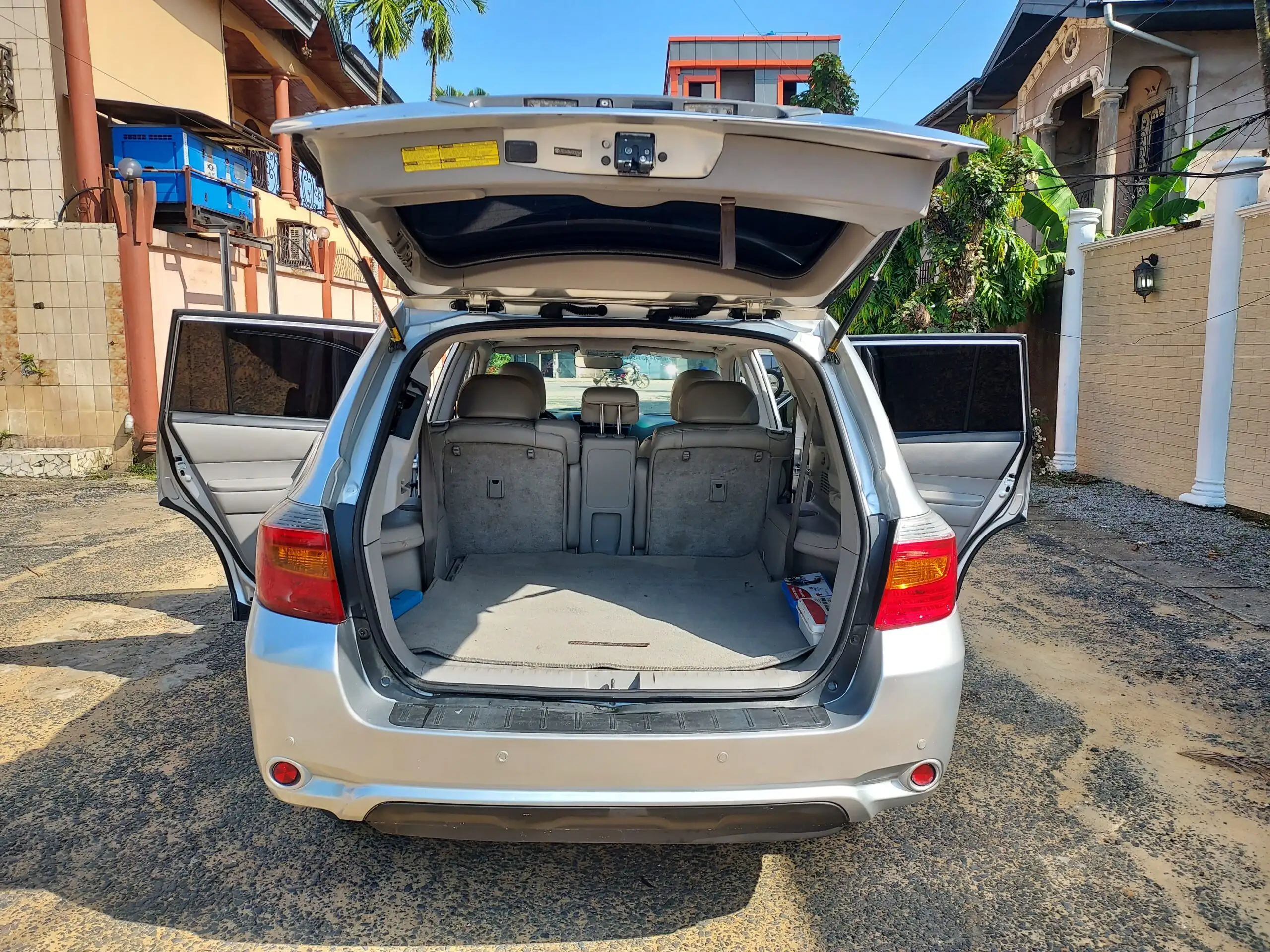 Toyota Highlander 2009 SUV Occasion USA 🇺🇸 – V6 Essence Automatique – 7 Places – Tout Équipé – Image 3