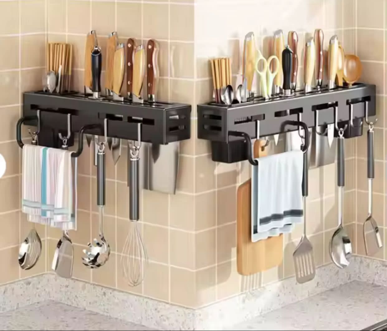 Support mural organisateur installé dans une cuisine, avec divers ustensiles accrochés