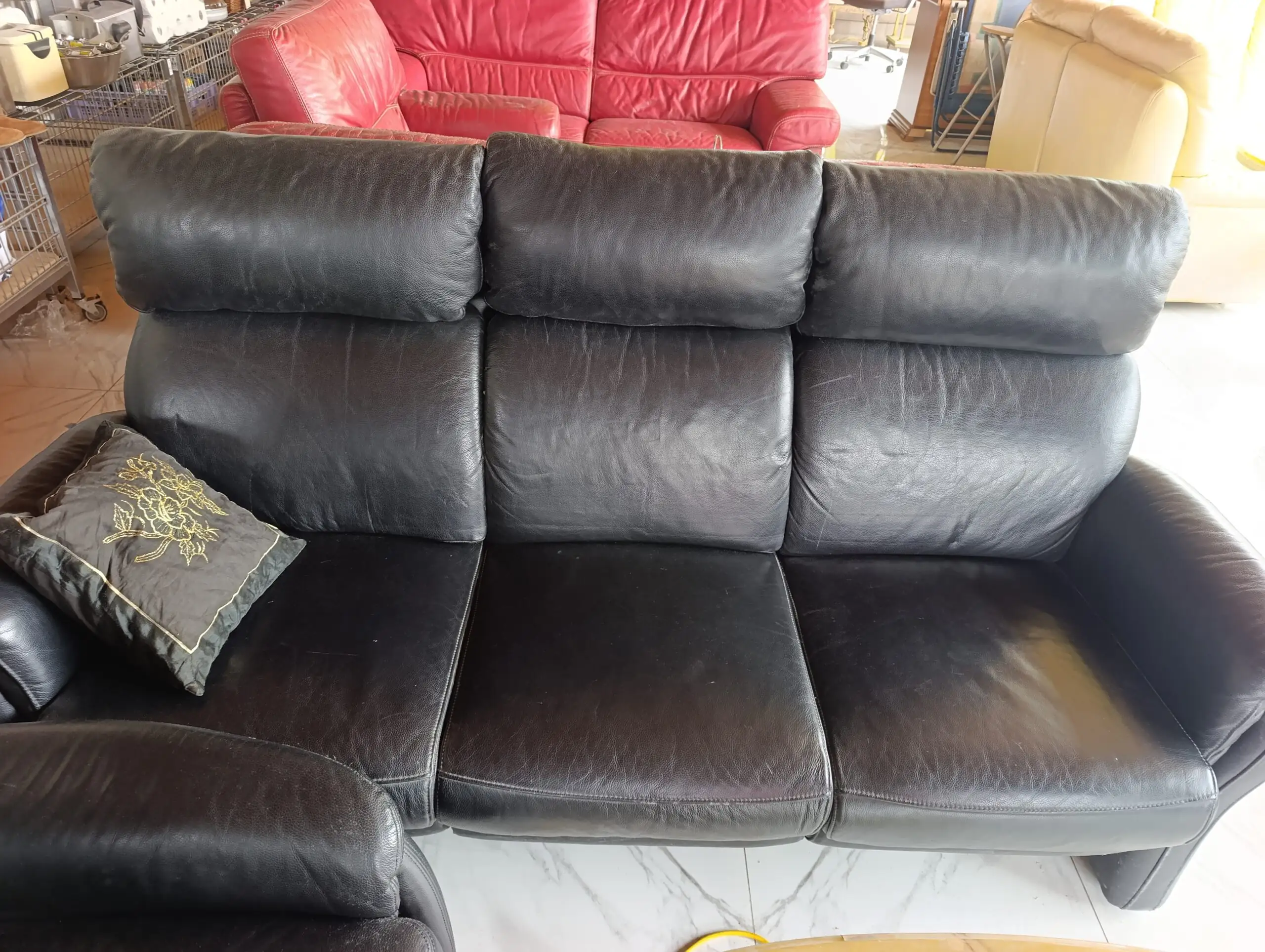 Canapé 4 Places en Cuir Véritable d'Occasion - Salon Vintage Rétro - Structure Bois Massif