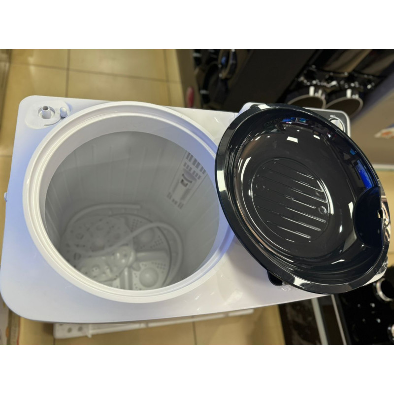 Blender Oscar de profil, montrant son design compact et moderne