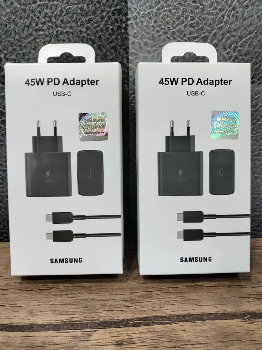 Chargeur Samsung 45W USB-C PD de profil, montrant le port USB-C