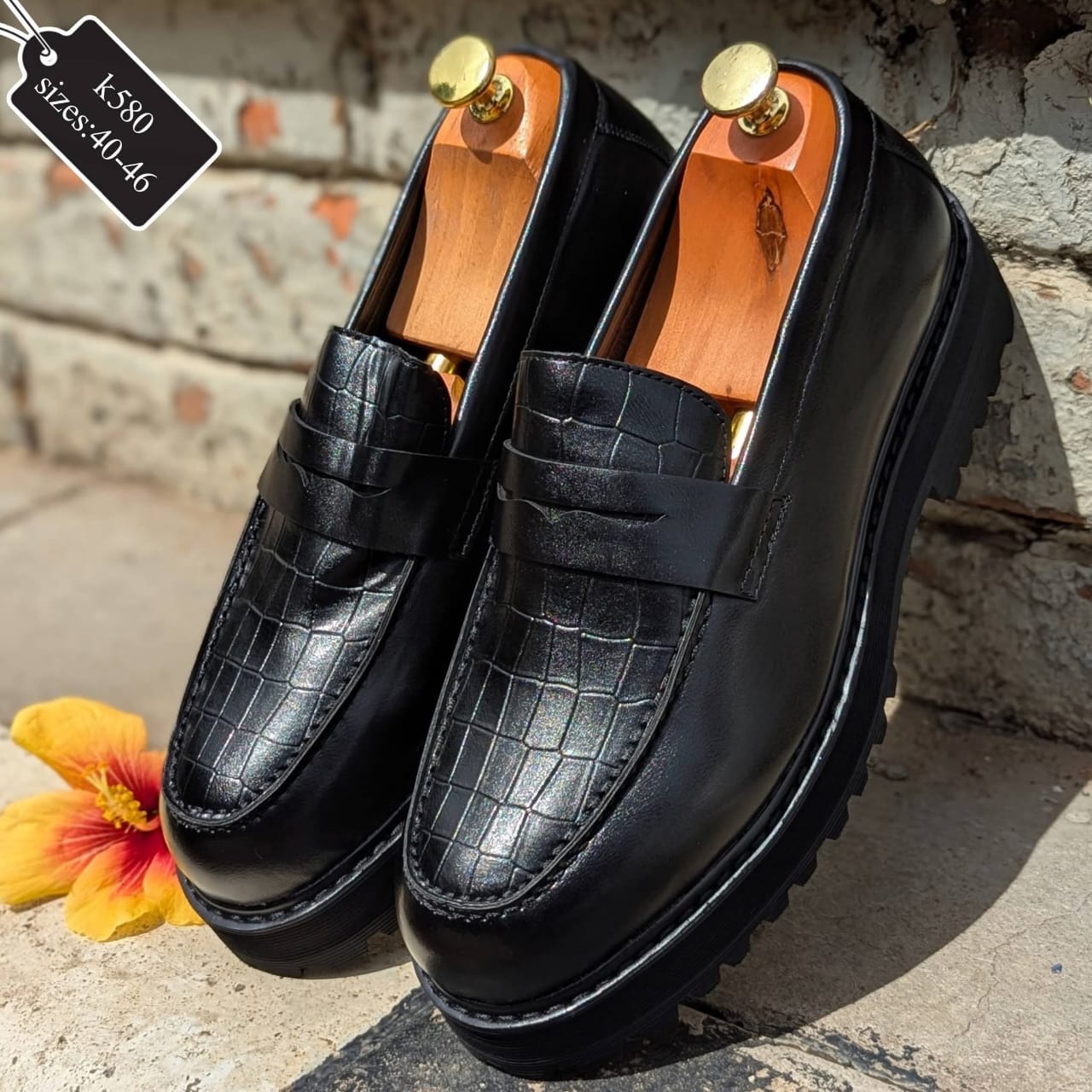 Entretien des chaussures homme multi marques