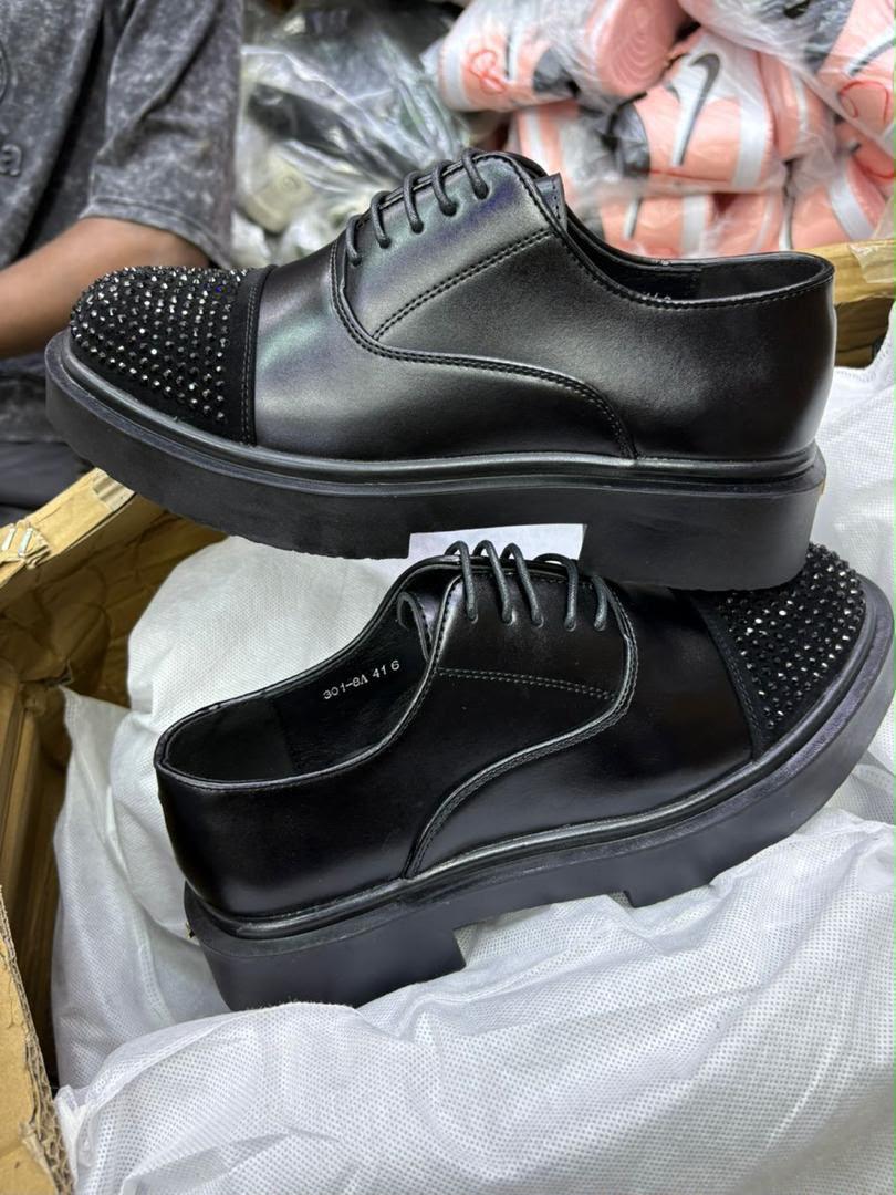 Commander chaussures homme 40 à 46 sur Miassar Cameroun