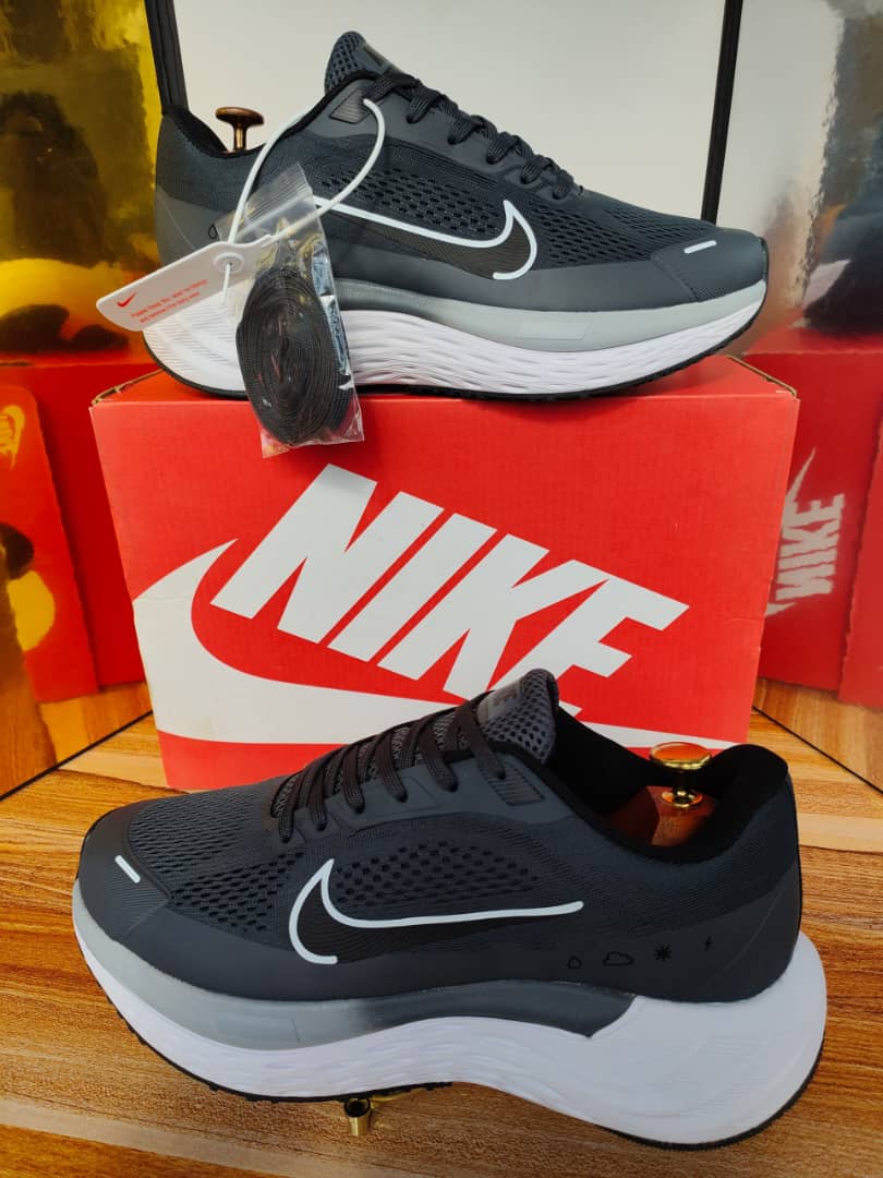 Tennis Nike McQueen Puma .... 40 à 46 Multi Marques – Image 2