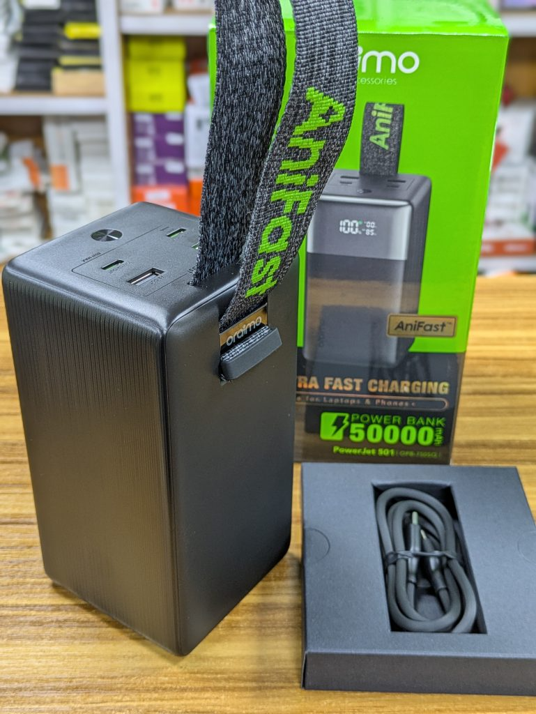 Power Bank Oraimo PowerJet 501 50000mAh 85W Charge Rapide Ordinateur Portable