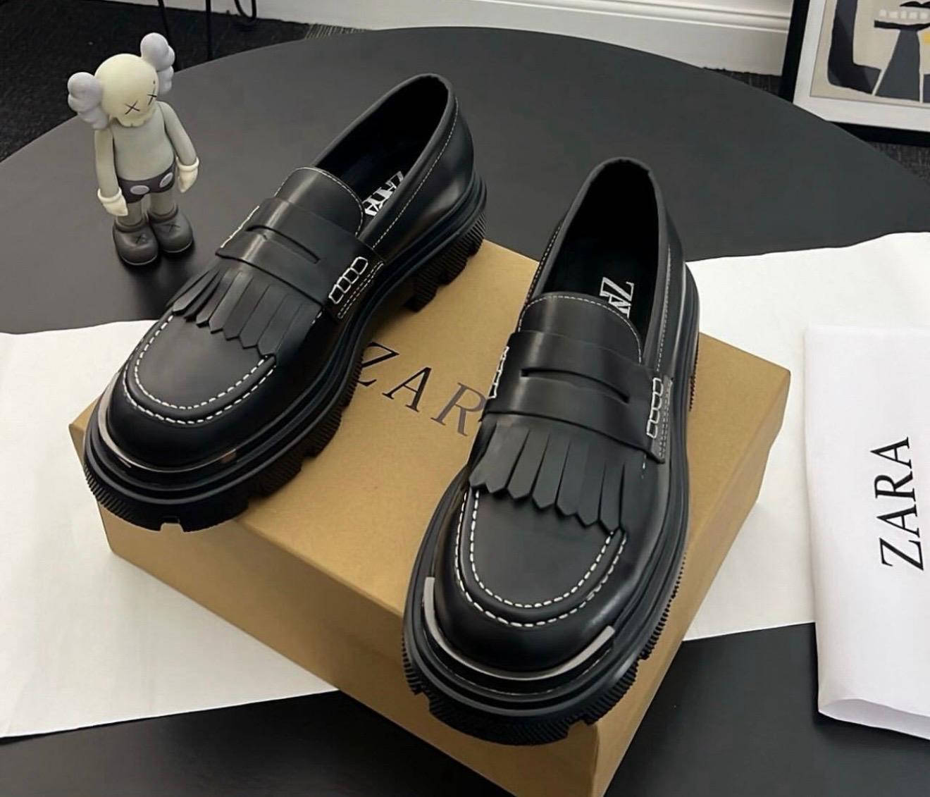 Détail des mocassins Zara Original cuir homme, semelle et finitions