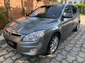 Hyundai i30 2010 Automatique Essence Climatisation Hatchback